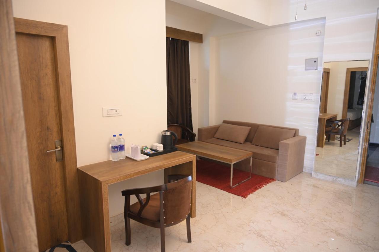 The Govindam Resort Vrindāvan Extérieur photo