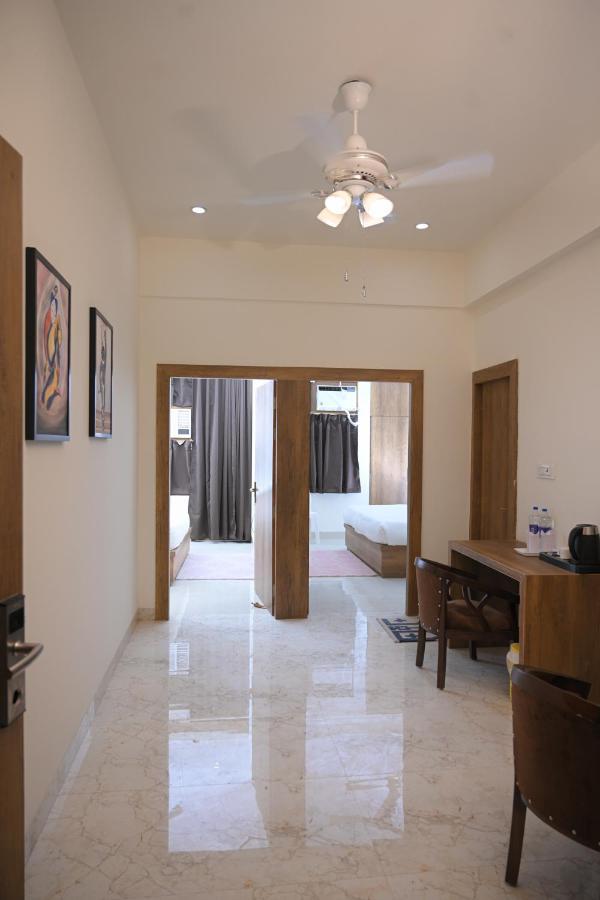 The Govindam Resort Vrindāvan Extérieur photo