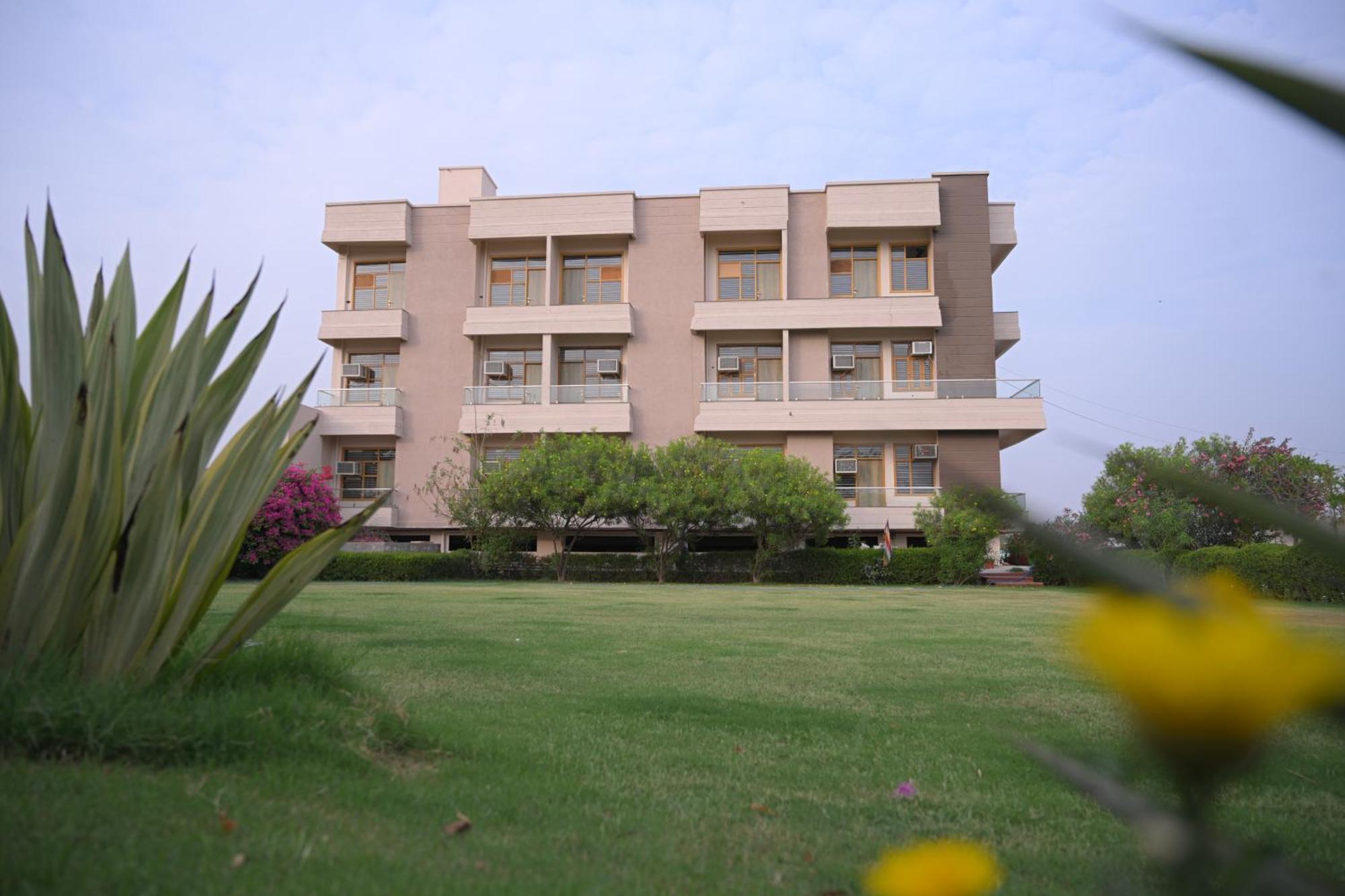 The Govindam Resort Vrindāvan Extérieur photo