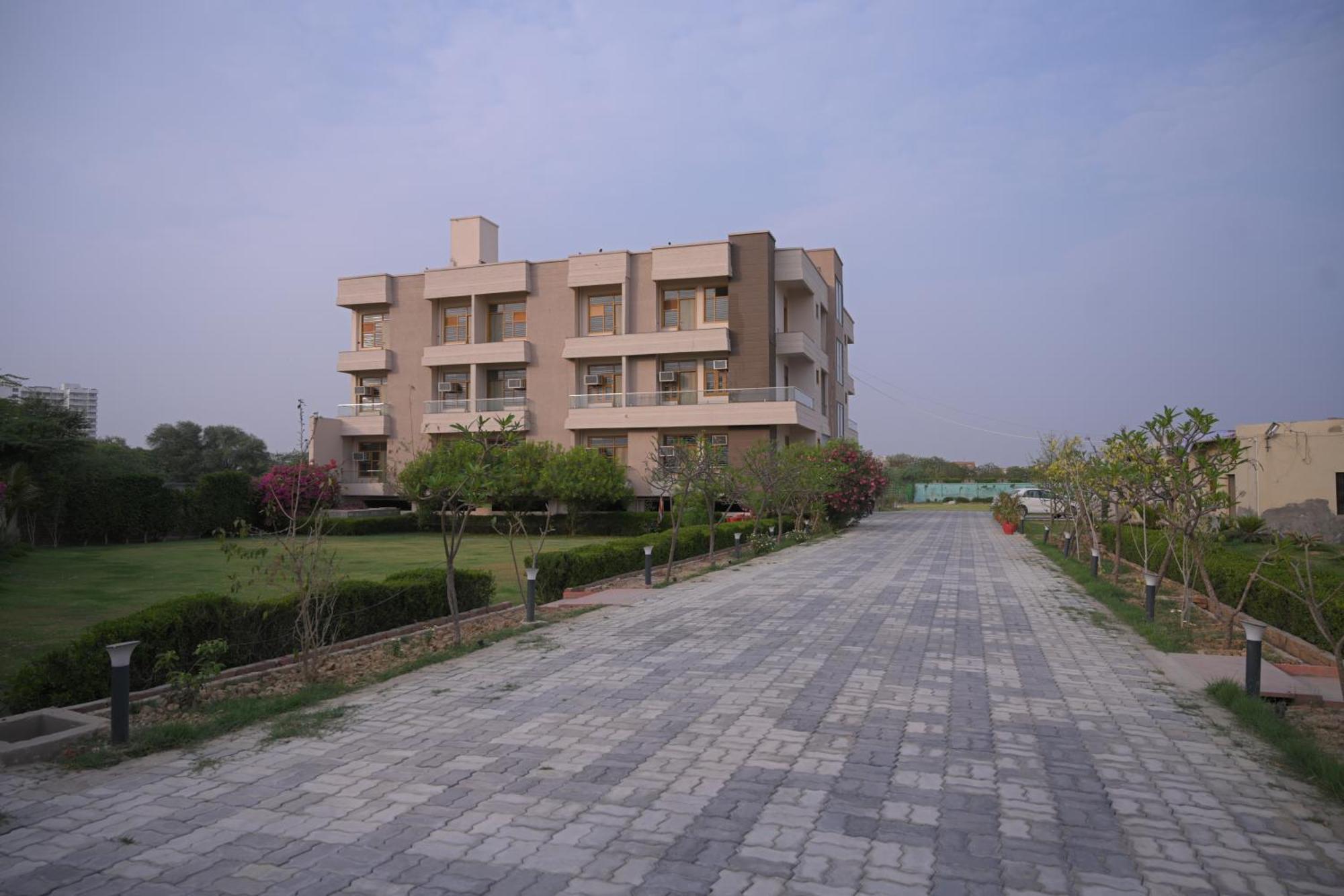 The Govindam Resort Vrindāvan Extérieur photo